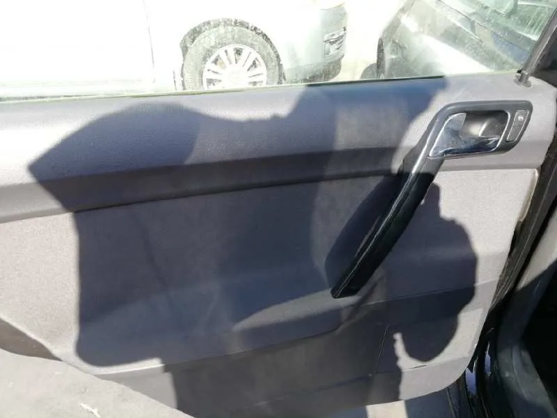 VOLKSWAGEN POLO (9N3) '2006 ADVANCE NEGRO
