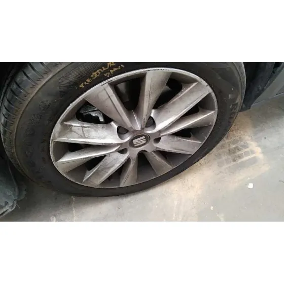 SEAT LEON ST (5F8) '2017 REFERENCE ADVANCED GRIS