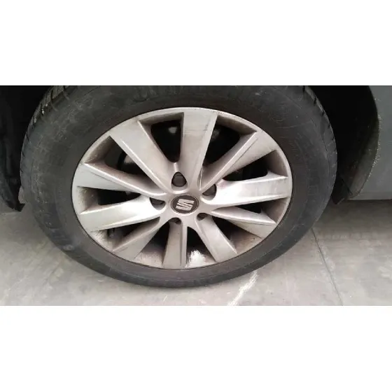SEAT LEON ST (5F8) '2017 REFERENCE ADVANCED GRIS