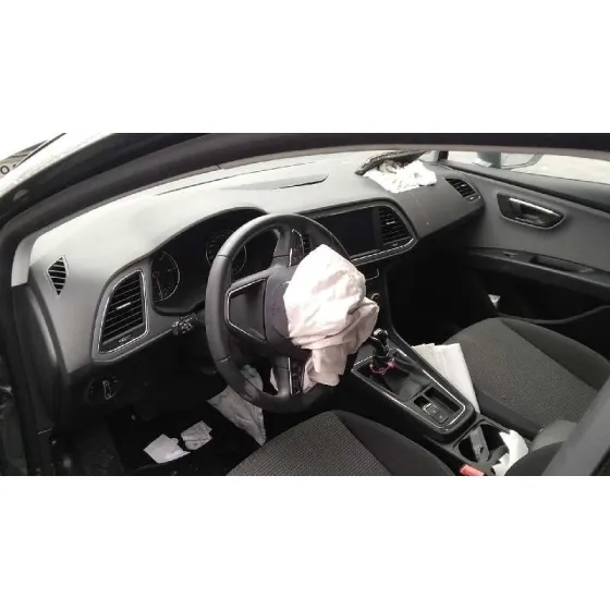 SEAT LEON ST (5F8) '2017 REFERENCE ADVANCED GRIS