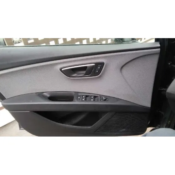 SEAT LEON ST (5F8) '2017 REFERENCE ADVANCED GRIS