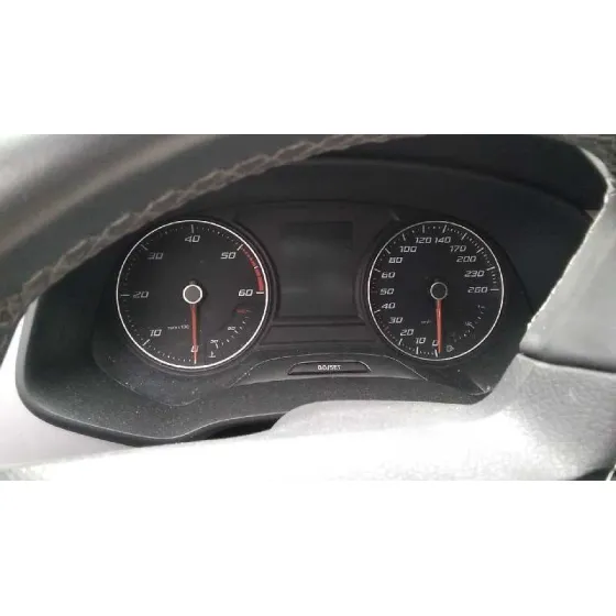 SEAT LEON ST (5F8) '2017 REFERENCE ADVANCED GRIS