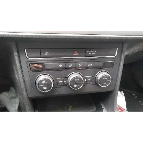 SEAT LEON ST (5F8) '2017 REFERENCE ADVANCED GRIS