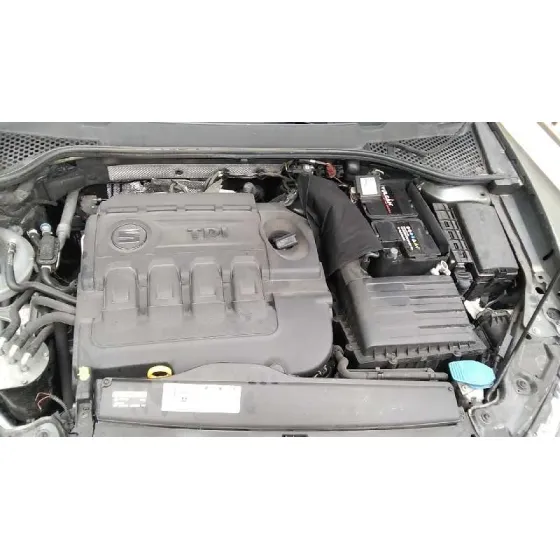 SEAT LEON ST (5F8) '2017 REFERENCE ADVANCED GRIS