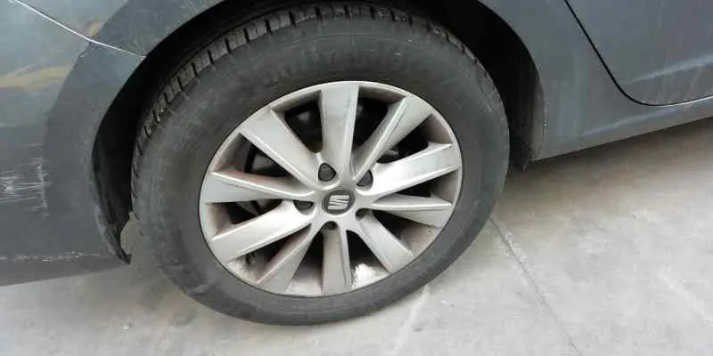 SEAT LEON ST (5F8) '2017 REFERENCE ADVANCED GRIS