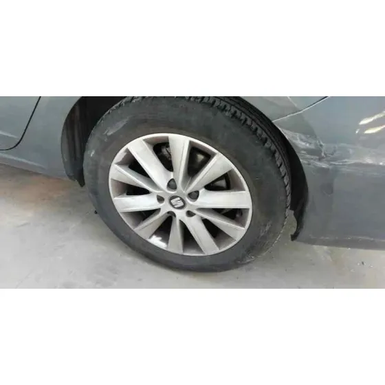 SEAT LEON ST (5F8) '2017 REFERENCE ADVANCED GRIS