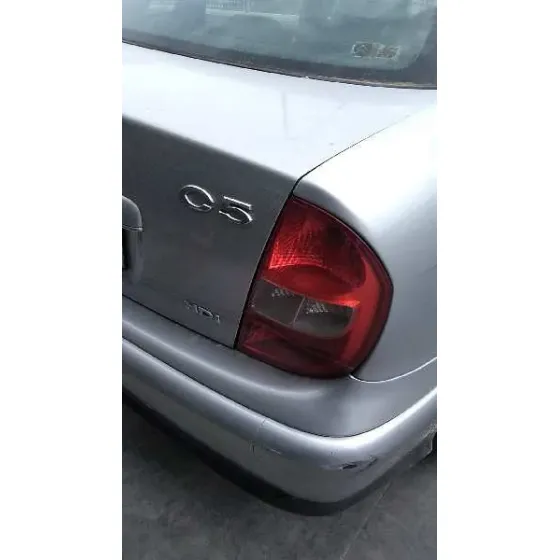 CITROEN C5 BERLINA '2001 2.2 HDI VIVACE GRIS PLATA