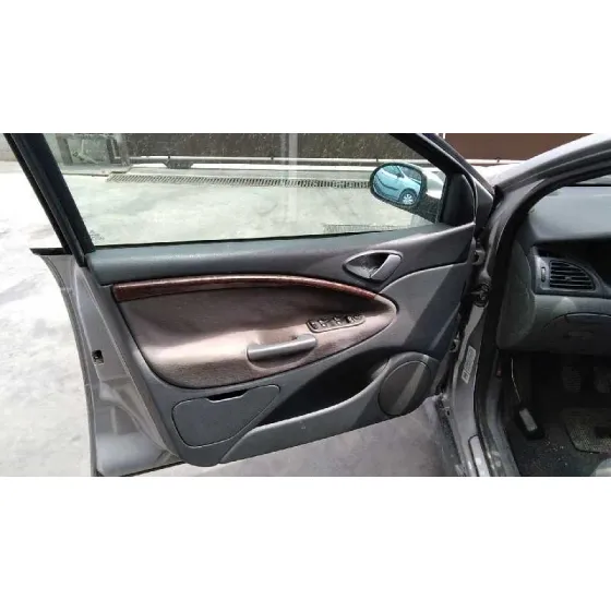 CITROEN C5 BERLINA '2001 2.2 HDI VIVACE GRIS PLATA