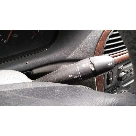 CITROEN C5 BERLINA '2001 2.2 HDI VIVACE GRIS PLATA
