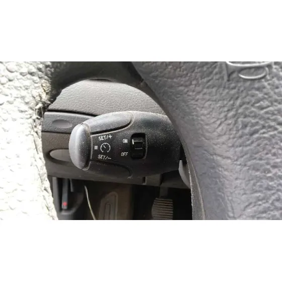 CITROEN C5 BERLINA '2001 2.2 HDI VIVACE GRIS PLATA