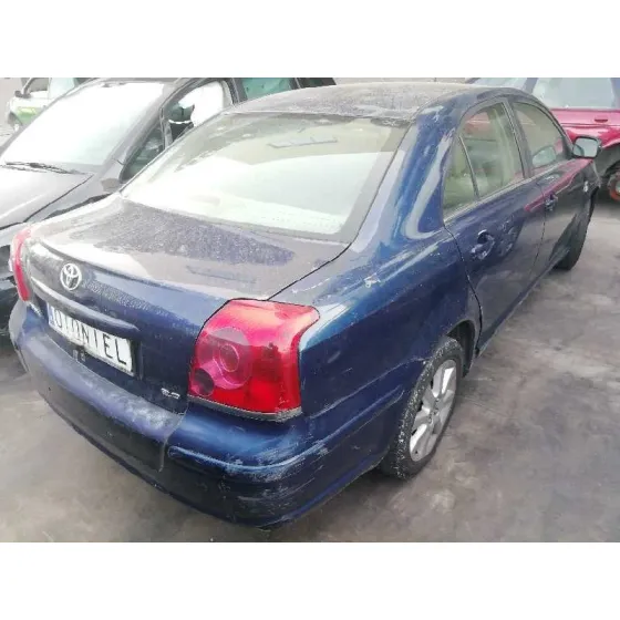 TOYOTA AVENSIS BERLINA (T25) '2004 2.0 D-CAT AZUL