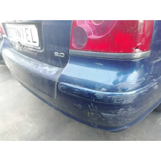 TOYOTA AVENSIS BERLINA (T25) '2004 2.0 D-CAT AZUL