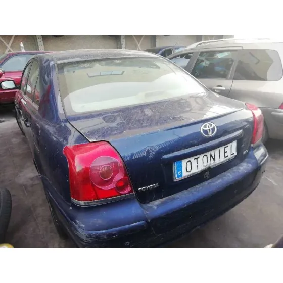 TOYOTA AVENSIS BERLINA (T25) '2004 2.0 D-CAT AZUL
