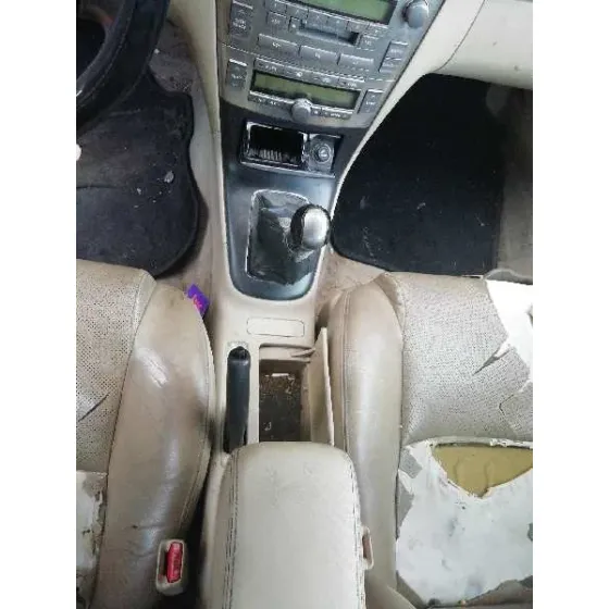 TOYOTA AVENSIS BERLINA (T25) '2004 2.0 D-CAT AZUL