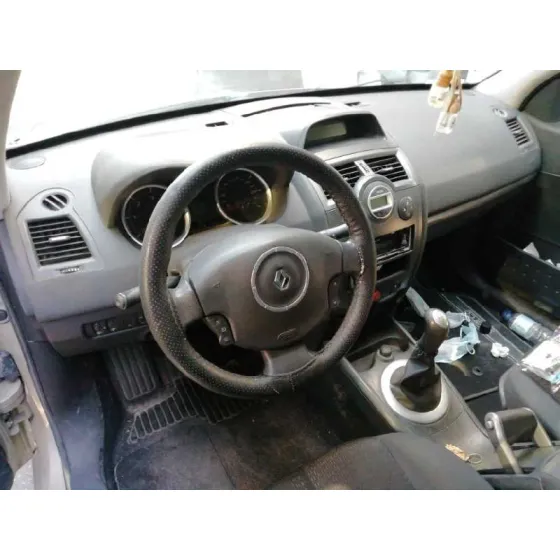RENAULT MEGANE II BERLINA 3P '2006 1.5 DCI DIESEL CAT GRIS