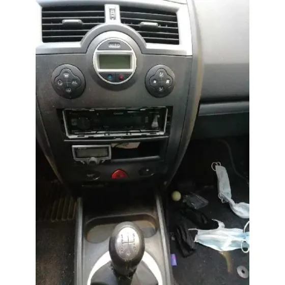 RENAULT MEGANE II BERLINA 3P '2006 1.5 DCI DIESEL CAT GRIS