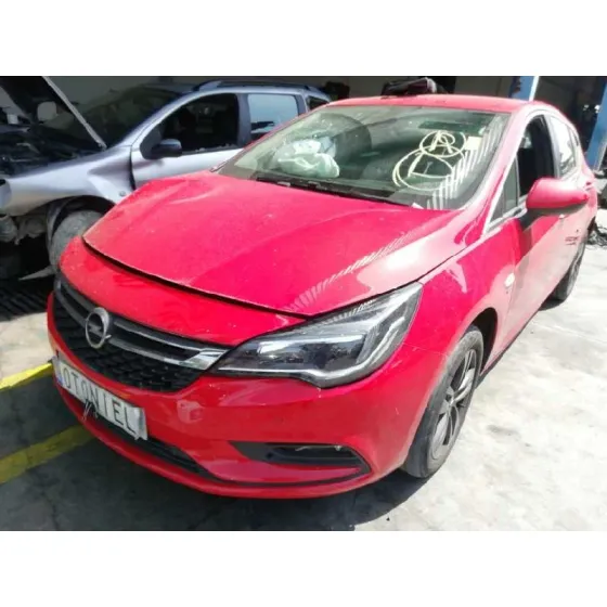 OPEL ASTRA K LIM. 5TÜRIG '2019 DYNAMIC ROJO