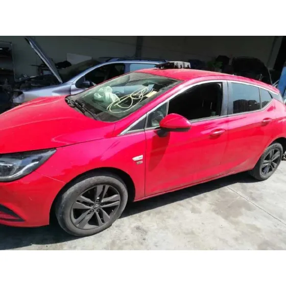 OPEL ASTRA K LIM. 5TÜRIG '2019 DYNAMIC ROJO