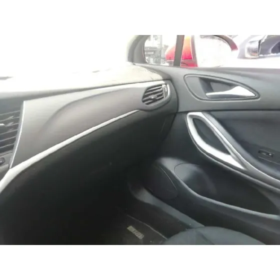 OPEL ASTRA K LIM. 5TÜRIG '2019 DYNAMIC ROJO