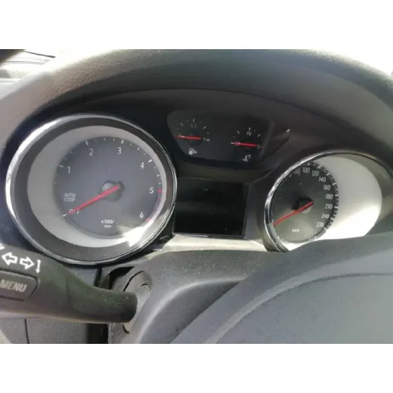 OPEL ASTRA K LIM. 5TÜRIG '2019 DYNAMIC ROJO