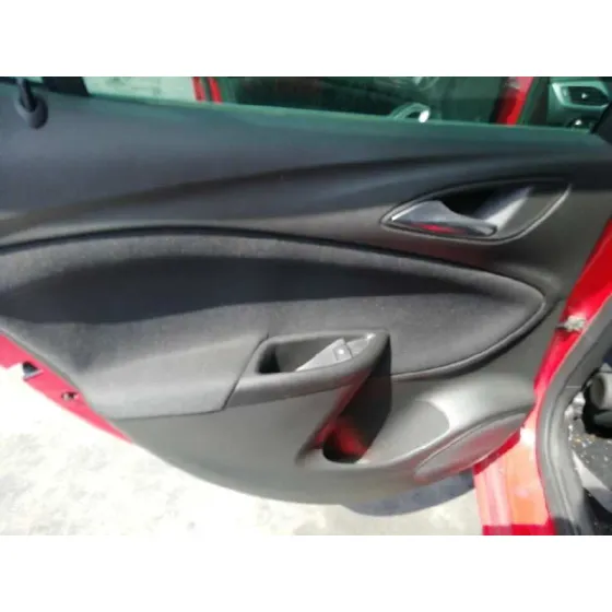 OPEL ASTRA K LIM. 5TÜRIG '2019 DYNAMIC ROJO