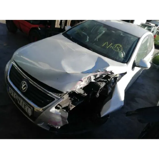 VOLKSWAGEN PASSAT BERLINA (3C2) '2009 ADVANCE PLUS PLATA