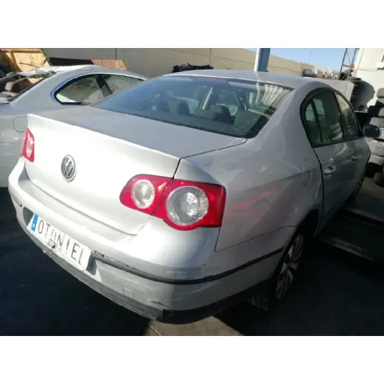 VOLKSWAGEN PASSAT BERLINA (3C2) '2009 ADVANCE PLUS PLATA