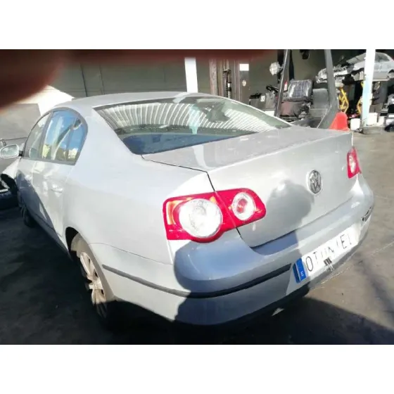 VOLKSWAGEN PASSAT BERLINA (3C2) '2009 ADVANCE PLUS PLATA