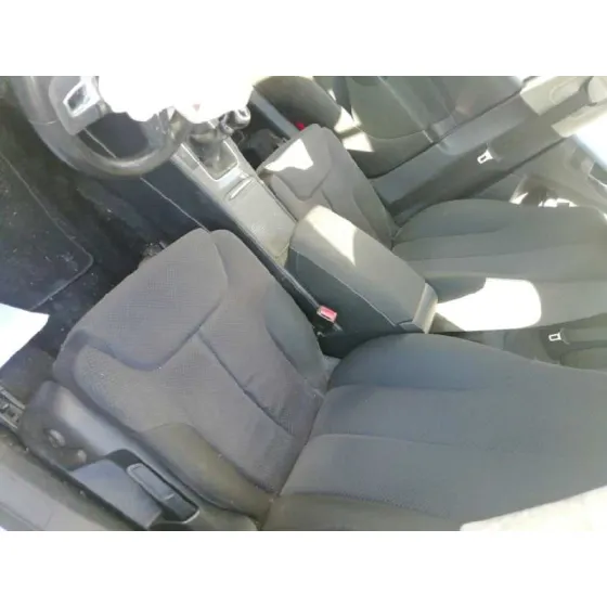 VOLKSWAGEN PASSAT BERLINA (3C2) '2009 ADVANCE PLUS PLATA