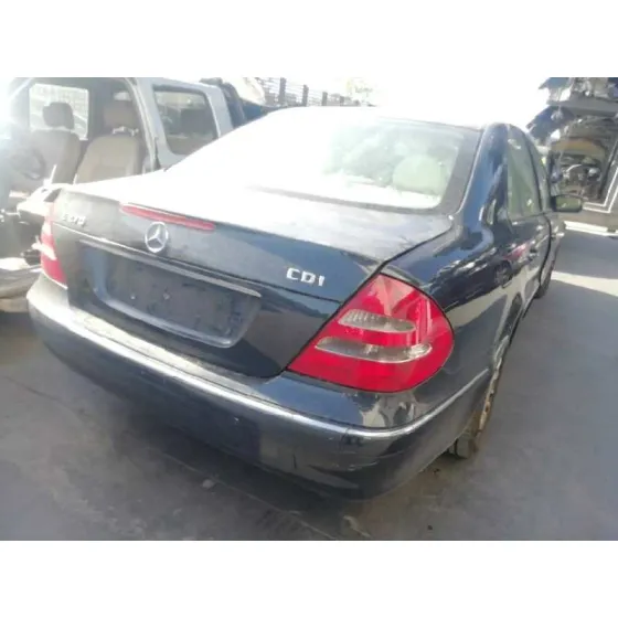 MERCEDES CLASE E (W211) BERLINA '2005 E 270 CDI (211.016) AZUL