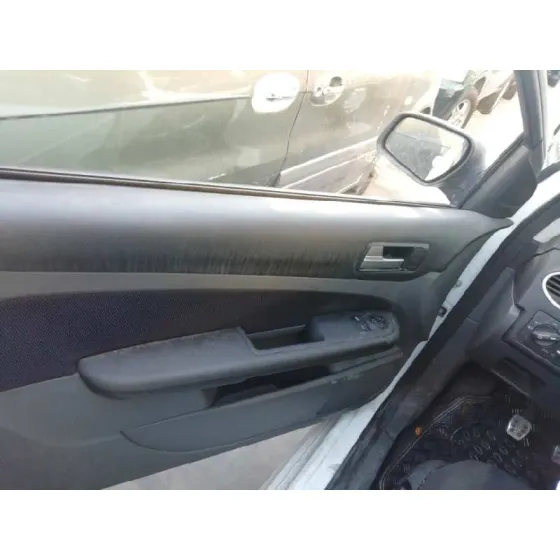 FORD FOCUS BERLINA (CAP) '2007 SPORT BLANCO