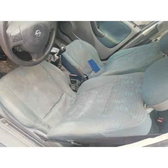 OPEL CORSA C '2001 CLUB GRIS PLATA