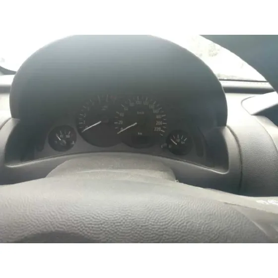 OPEL CORSA C '2001 CLUB GRIS PLATA