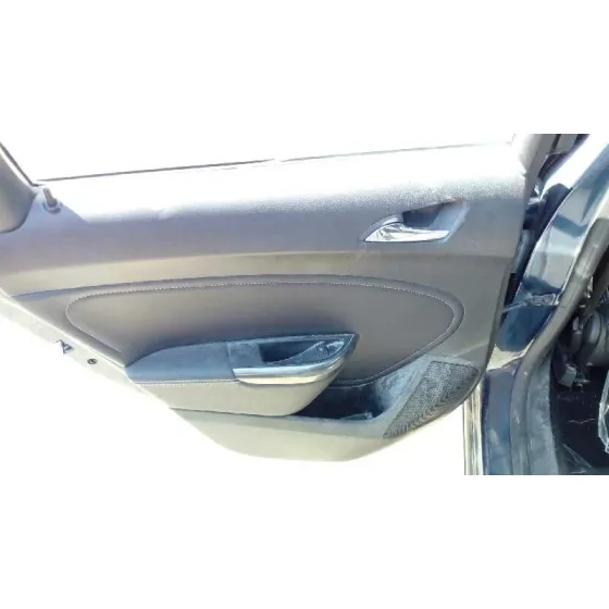 OPEL ASTRA J LIM. '2011 COSMO AZUL