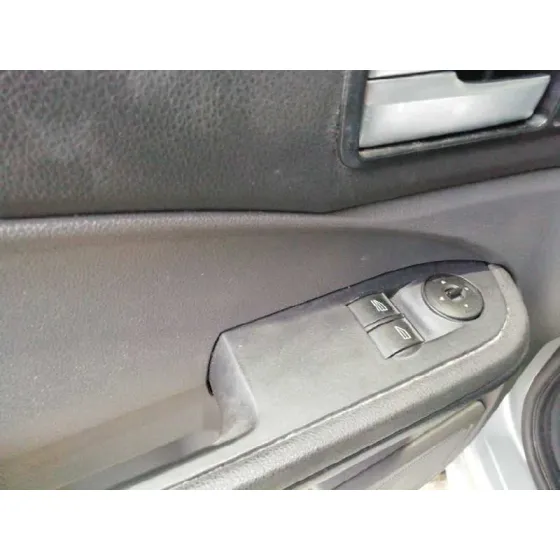 FORD FOCUS C-MAX (CAP) '2004 GHIA (D) GRIS