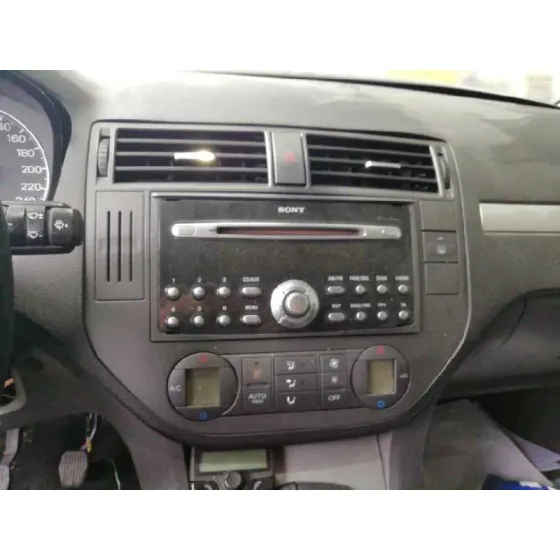 FORD FOCUS C-MAX (CAP) '2004 GHIA (D) GRIS