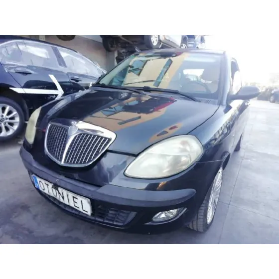 LANCIA YPSILON (101) '2005 1.4 CAT NEGRO