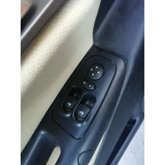 LANCIA YPSILON (101) '2005 1.4 CAT NEGRO