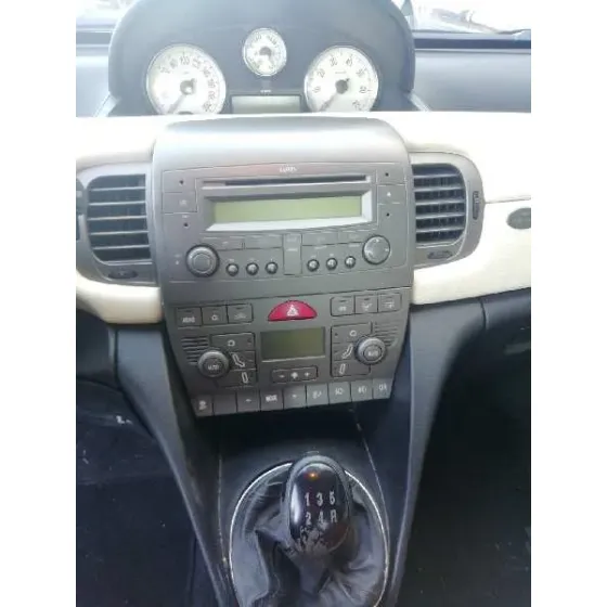 LANCIA YPSILON (101) '2005 1.4 CAT NEGRO