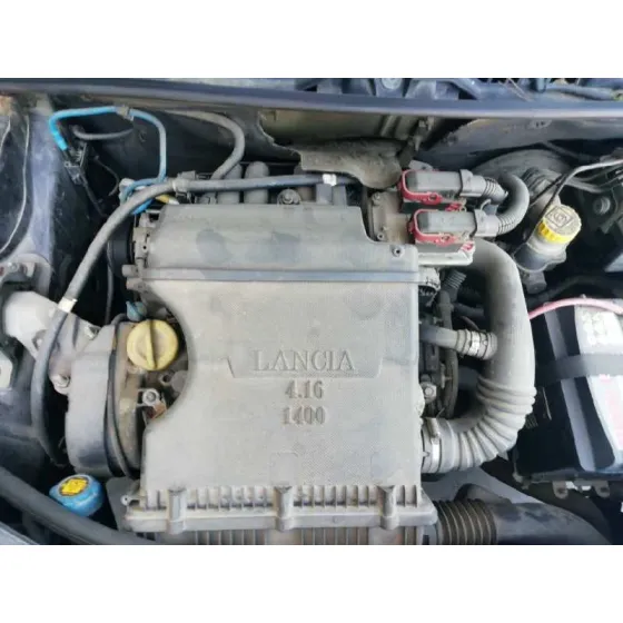 LANCIA YPSILON (101) '2005 1.4 CAT NEGRO