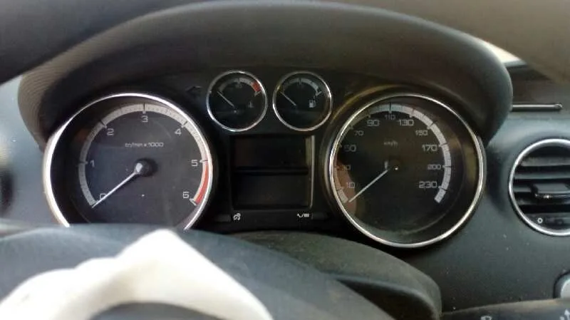 PEUGEOT 308 '2010 CONFORT NEGRO