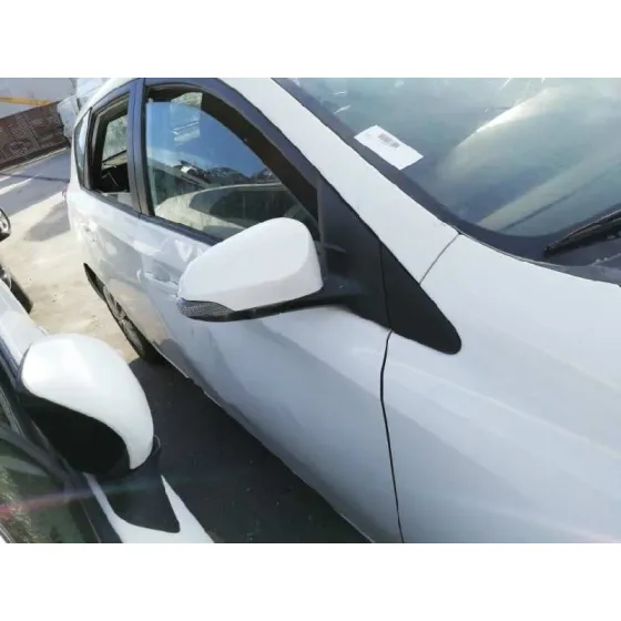 TOYOTA AURIS '2013 1.4 TURBODIESEL CAT BLANCO