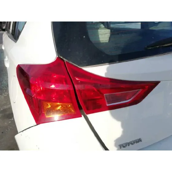TOYOTA AURIS '2013 1.4 TURBODIESEL CAT BLANCO