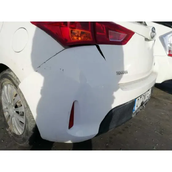 TOYOTA AURIS '2013 1.4 TURBODIESEL CAT BLANCO