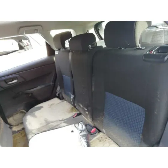 TOYOTA AURIS '2013 1.4 TURBODIESEL CAT BLANCO