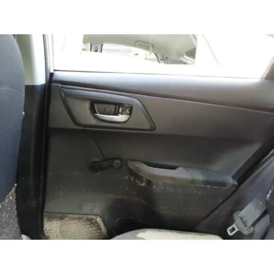 TOYOTA AURIS '2013 1.4 TURBODIESEL CAT BLANCO