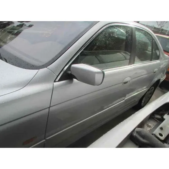 BMW SERIE 5 BERLINA (E39) '2001 520I GRIS