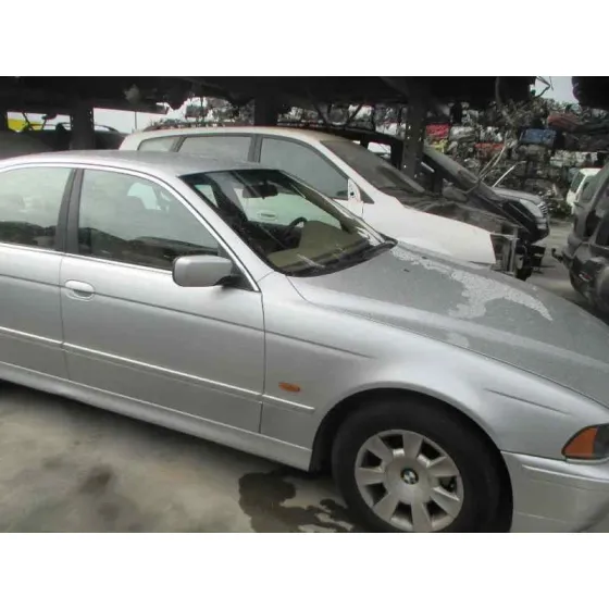 BMW SERIE 5 BERLINA (E39) '2001 520I GRIS