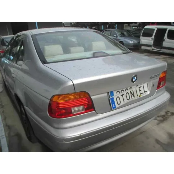 BMW SERIE 5 BERLINA (E39) '2001 520I GRIS