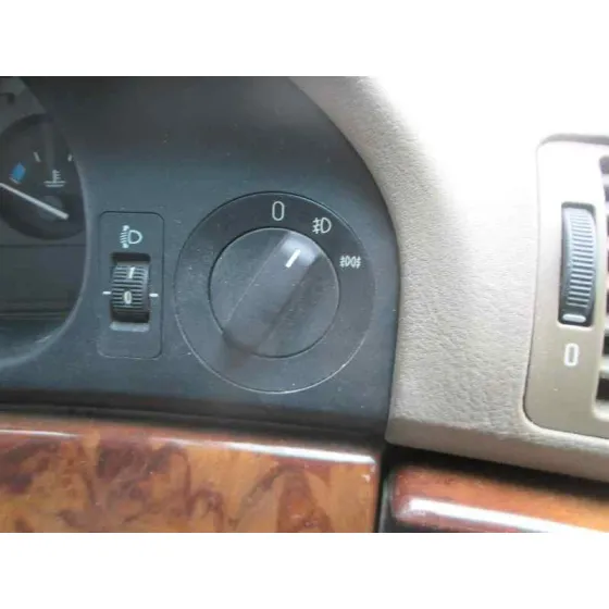 BMW SERIE 5 BERLINA (E39) '2001 520I GRIS